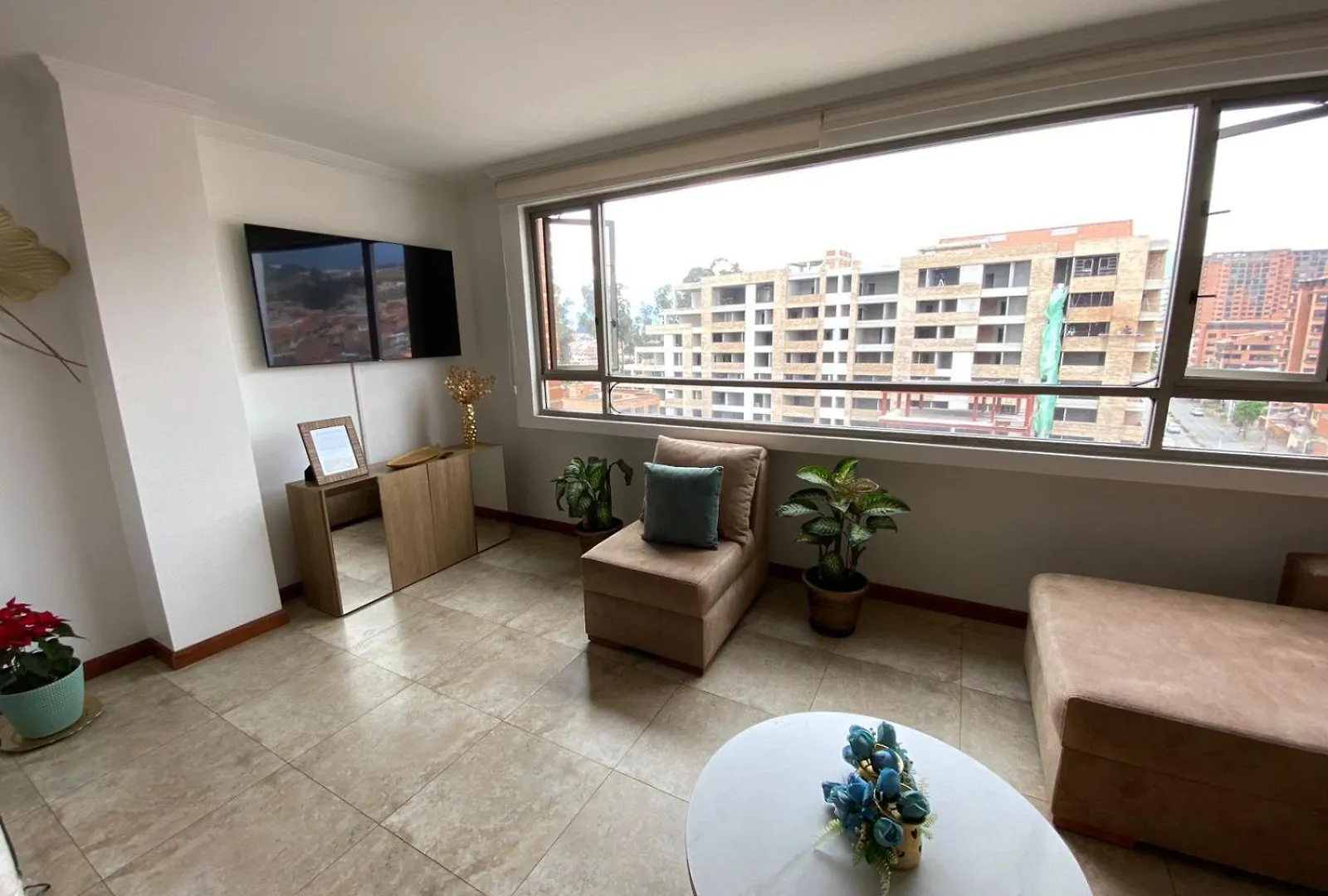 Departamento De Lujo, Cuenca, Adrianashome Ecuador